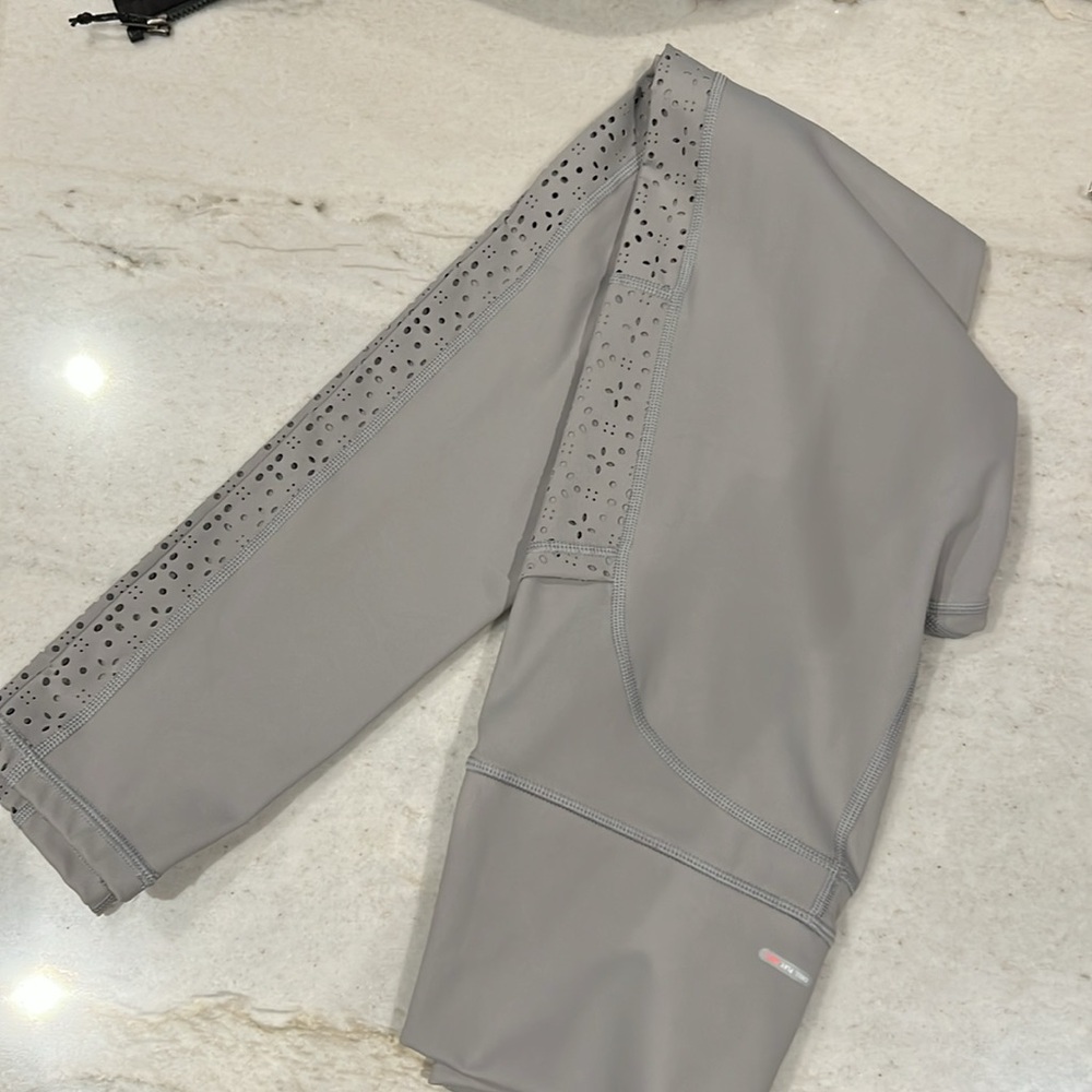Leggings By Arie